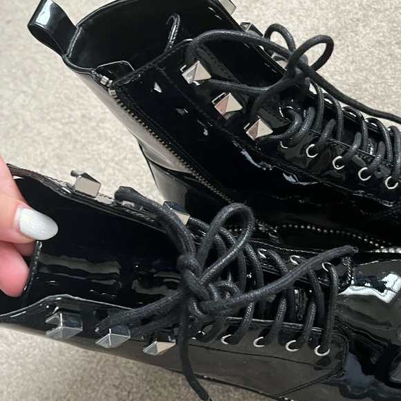 Michael Kors Black Booties worn only once excellent condition - Picture 8 of 9